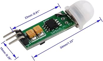 Vue du mini capteur HC-SR505 utilisé pour la détection de présence dans des projets domotiques